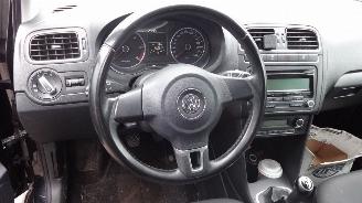 Volkswagen Polo V (6R) Hatchback 1.2 TDI 12V BlueMotion (CFWA(Euro 5)) [55kW] picture 4