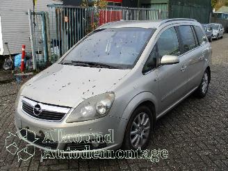 Salvage car Opel Zafira Zafira (M75) MPV 2.2 16V Direct Ecotec (Z22YH(Euro 4)) [110kW]  (07-20=
05/12-2012) 2006/1