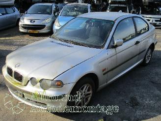 uszkodzony samochody osobowe BMW 3-serie 3 serie Compact (E46/5) Hatchback 316ti 16V (N42-B18A) [85kW]  (06-200=
1/02-2005) 2002