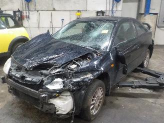 uszkodzony samochody osobowe Honda Civic Civic (EM) Coupé 1.7 16V ES VTEC (D17A9(Euro 4)) [92kW]  (02-2001/12=
-2005) 2001/12