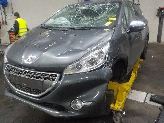 uszkodzony lawety Peugeot 208 208 I (CA/CC/CK/CL) Hatchback 1.4 16V (EP3C(8FP)) [70kW]  (03-2012/12-=
2019) 2012/7