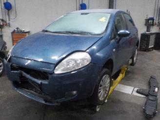 uszkodzony samochody osobowe Fiat Punto Grande Punto (199) Hatchback 1.4 (350.A.1000) [57kW]  (06-2005/10-2012=
) 2007