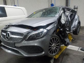 Voiture accidenté Mercedes A-klasse A (W176) Hatchback 1.6 A-180 16V (M270.910) [90kW]  (09-2012/05-2018) 2018
