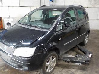 uszkodzony samochody osobowe Fiat Idea Idea (350AX) MPV 1.4 16V (Euro 5) [70kW]  (01-2004/12-2012) 2007