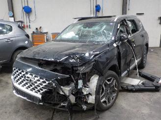 Salvage car Hyundai Santa Fe Santa Fe IV SUV 1.6 T-GDI Hybrid (G4FT) [169kW]  (08-2020/...) 2021/9