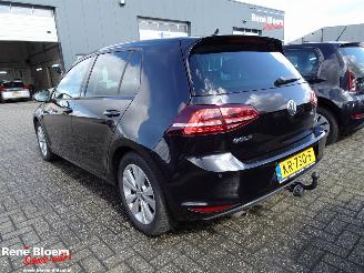 Volkswagen Golf 1.0 TSI Connected Series 116pk picture 2