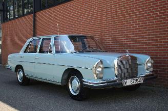 dañado vehículos comerciales Mercedes Daily W108 250SE SE NIEUWSTAAT GERESTAUREERD TOP! 1968/5