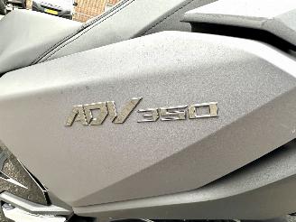 Honda  ADV 350A 29pk Matgrijs - keyless - handvat verwarming - abs - slechts 5284km gelopen - lichte krassen picture 18