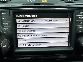 Volkswagen Touran 2.0 TDI 150pk 6-bak Highline - pano - full led - navi - acc - front asisst - camera - pdc v+a - alcantara picture 36
