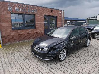 uszkodzony samochody osobowe Volkswagen Golf VII HIGHLINE 2015/7