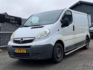 dommages motocyclettes  Opel Vivaro 2.0 CDTI 3-PERS Airco 2011/9
