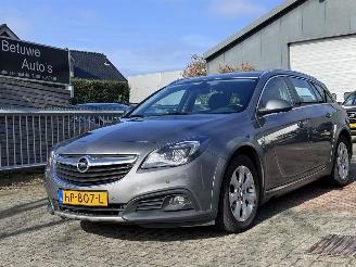 Voiture accidenté Opel Insignia SPORTS TOURER 1.6 CDTI 2015/12