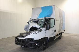 Salvage car Iveco Daily  2023/5