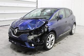 Damaged car Renault Scenic  2019/6