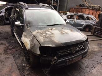 damaged other Dacia Duster 1500cc - 66kw - diesel- 2012/10