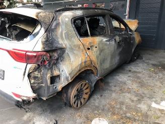 damaged passenger cars Kia Sportage DIESEL - 85KW - 1685CC  EURO6B 2018/1