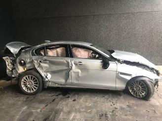 Salvage car Jaguar XE  2018/1