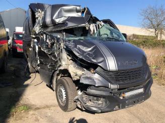 skadebil auto Iveco Daily  2021/3