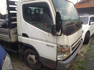 Mitsubishi Canter 3.0 diesel picture 1