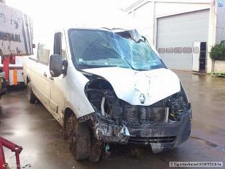 dañado camiones Renault Master 2300 diesel 2011/1