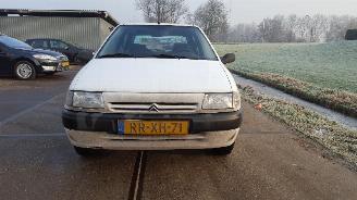 rozbiórka samochody osobowe Citroën Saxo  1997/5