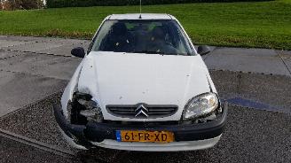 uszkodzony samochody osobowe Citroën Saxo Saxo Hatchback 1.1i X,SX (TU1JP(HFX)) [44kW]  (05-1996/09-2003) 2000/6