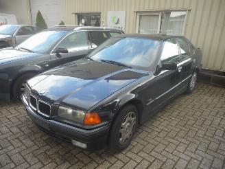 Schade aanhangwagen BMW 3-serie  1996/1