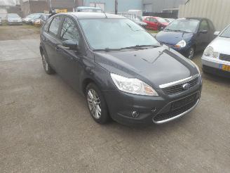damaged commercial vehicles Ford Focus  2008/1