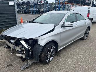 damaged passenger cars Mercedes Cla-klasse  2014/1