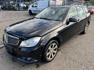 uszkodzony samochody osobowe Mercedes C-klasse  2014/1