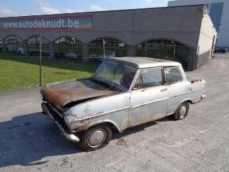 Coche accidentado Opel Kadett 1.0 1965/7