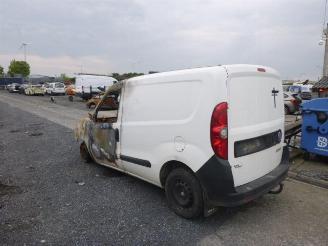 damaged passenger cars Fiat Doblo 1.6 MULTIJET 2014/7