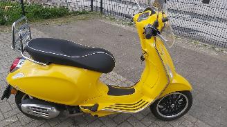 Avarii scootere Vespa  sprint 50 2021/1