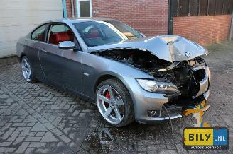 damaged passenger cars BMW 3-serie  2006/1