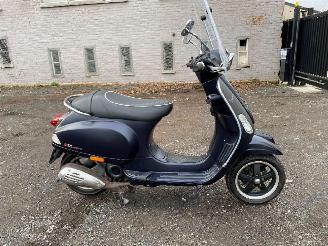 dommages scooters Vespa  50 PIAGGIO 2014/5