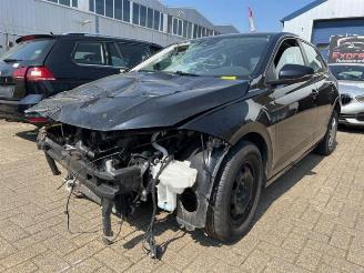 Voiture accidenté Volkswagen Polo Polo VI (AW1), Hatchback 5-drs, 2017 1.0 MPI 12V 2021/8
