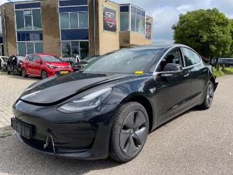 krockskadad bil auto Tesla Model 3 Model 3, Sedan, 2017 EV AWD 2019/12