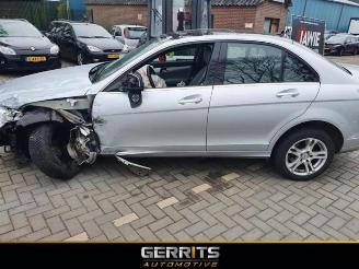 Damaged car Mercedes C-klasse C (W204), Sedan, 2007 / 2014 1.8 C-200K 16V 2008/4