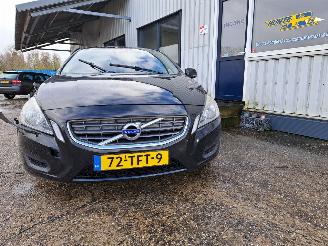 skadebil bromfiets Volvo V-60 1.6 DRIVe Momentum 2012/1