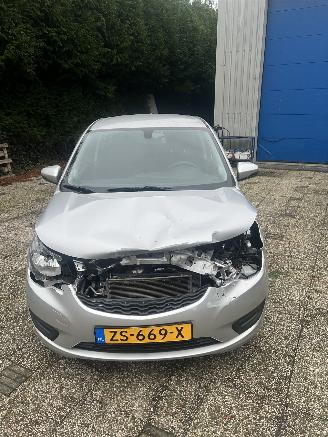 Dezmembrări autoturisme Opel Karl 1.0 ecoFLEX 120 Jaar Edition    41119 nap 2019/7